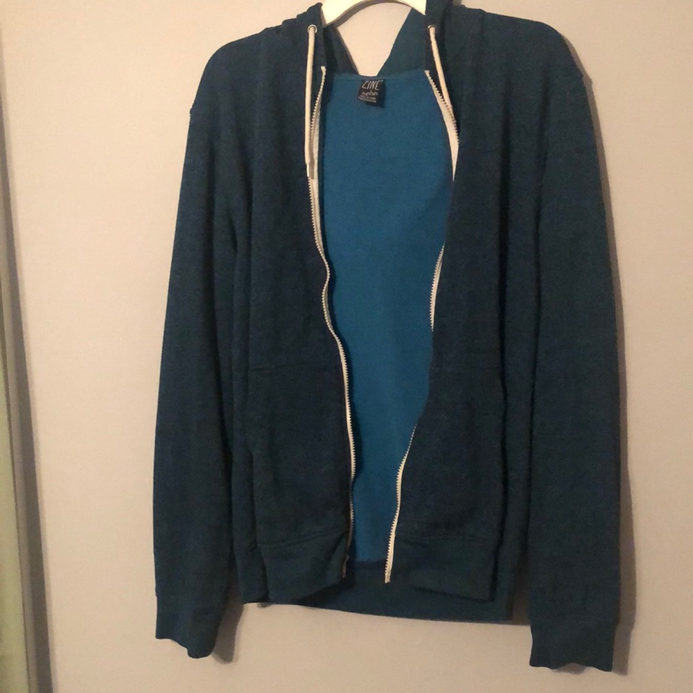 Zine Medium Zip Up.